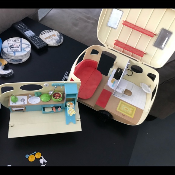 calico critters caravan with accessories - Picture 4 of 6